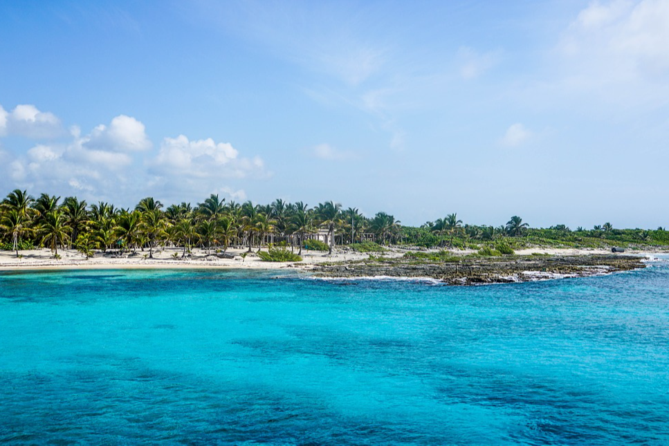 Viaje a Cozumel: Vuelo + Hotel Todo Incluido