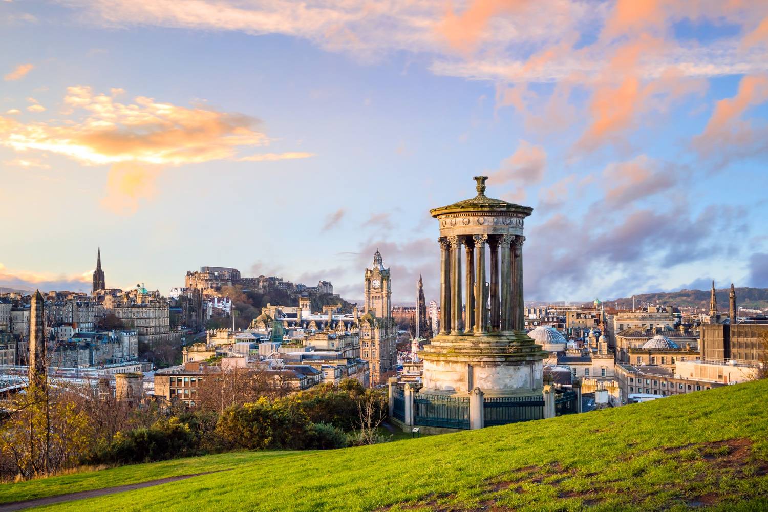 Vuelo + Hotel a Edimburgo