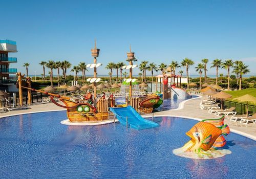 Hotel Best Costa Ballena 4*, Diversão com Escorregas Aquáticos a 1 Minuto da Praia
