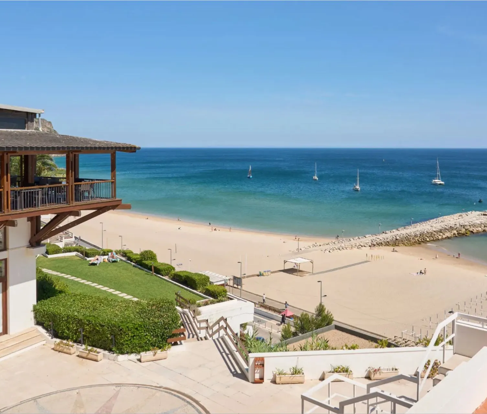 Hotel do Mar 4*, a apenas 10 metros da praia com pequeno-almoço incluído