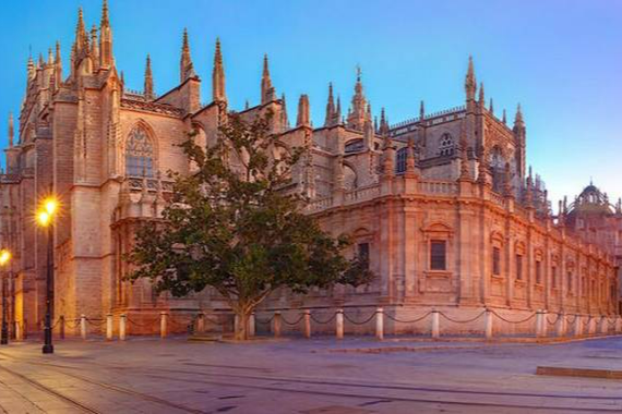 Planes en Sevilla: Las mejores actividades con Hotel-4